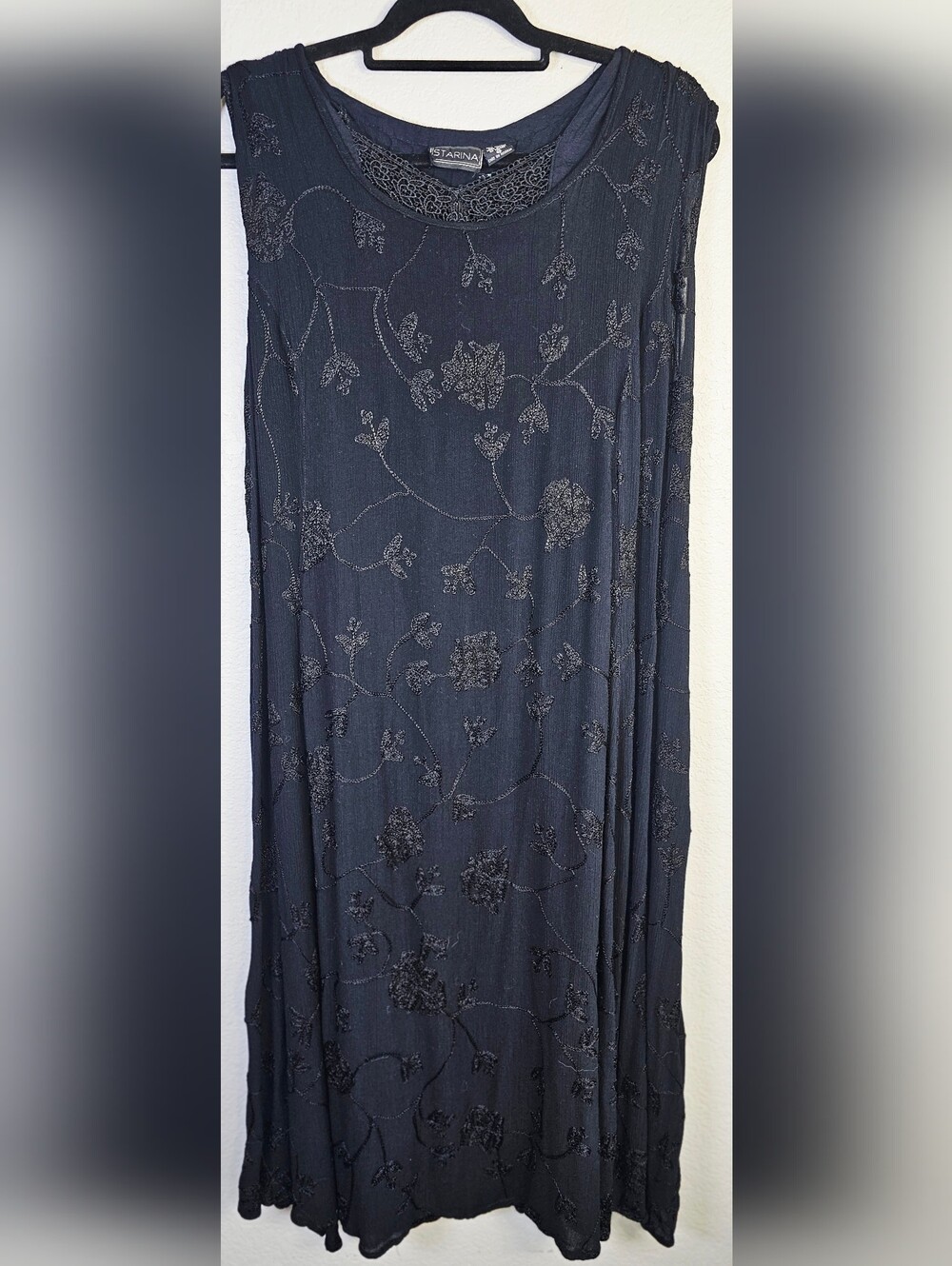 Vintage Starina Black Embroidered Maxi Dress Medium Sleeveless Crinkle Boho